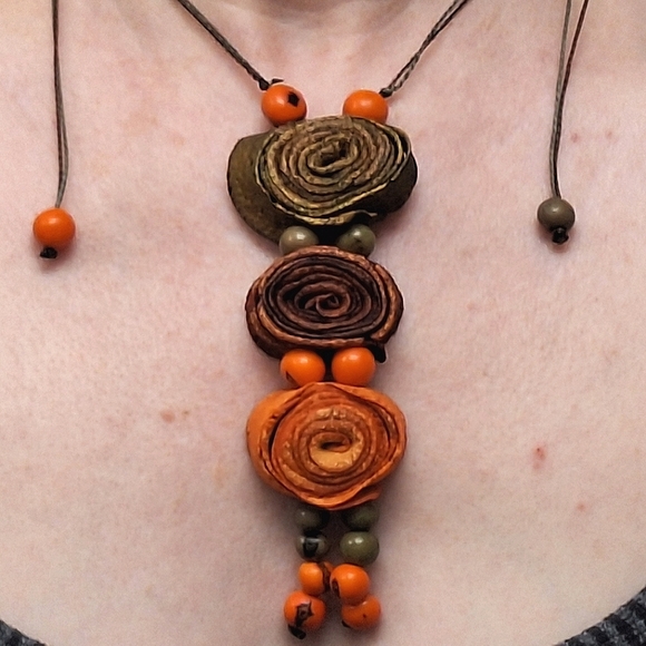 Acai Seed & Orange Peel Necklace - Picture 6 of 11
